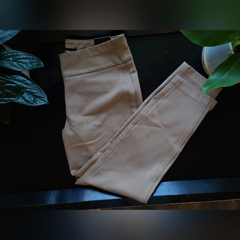 NWT Skinny Ankle High rise